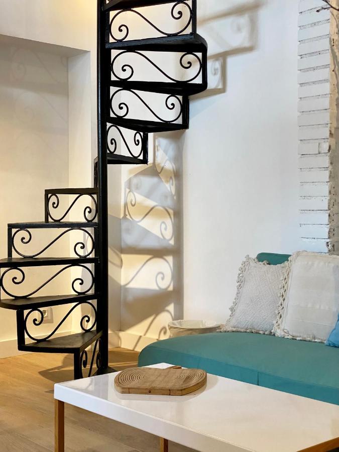 Charming Gran Via Attic Apartment Madrid Exterior photo