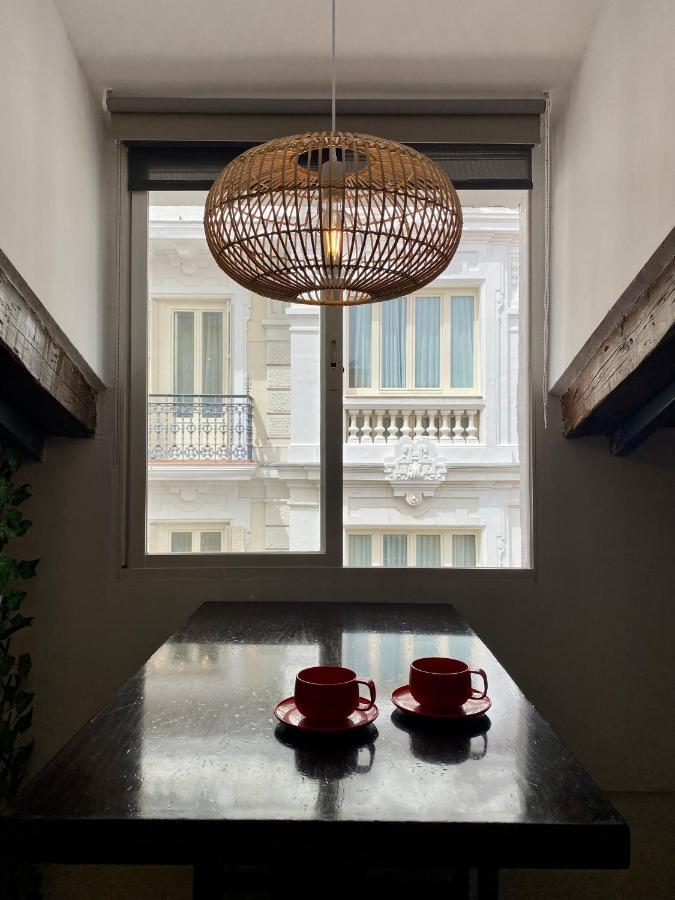 Charming Gran Via Attic Apartment Madrid Exterior photo